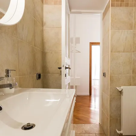 Moro7 Apartment-stylish & Bright-piazza Trilussa 公寓